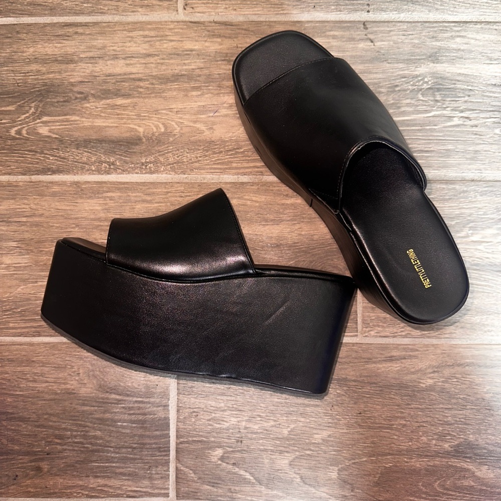 PrettyLittleThing Black Mules